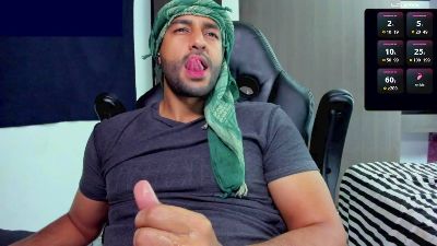 Ralfvoss live cam on Cam4