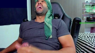 Ralfvoss live cam on Cam4