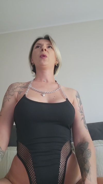 Raluca_Fr live cam on Cam4