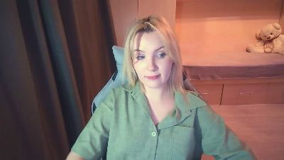 RamonaTordsen live cam on Cam4