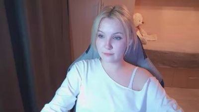 RamonaTordsen live cam on Cam4