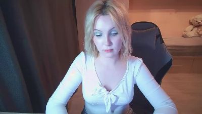 RamonaTordsen live cam on Cam4