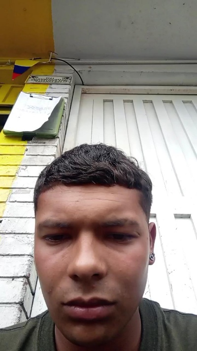 Ramoncardona live cam on Cam4