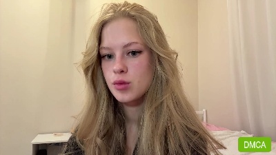 RandaSerles live cam on Cam4