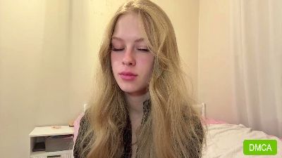 RandaSerles live cam on Cam4