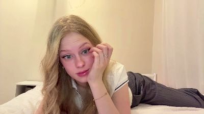 RandaSerles live cam on Cam4