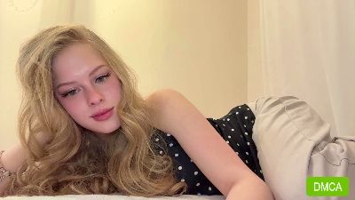 RandaSerles live cam on Cam4