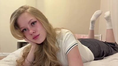 RandaSerles live cam on Cam4