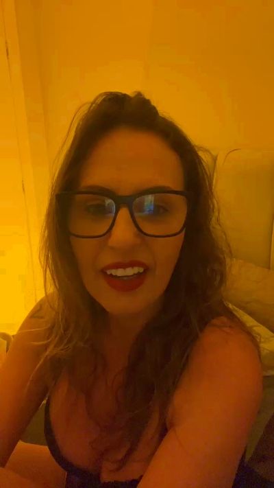 Raphaely live cam on Cam4