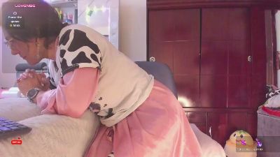 Rapunzell__ live cam on Cam4