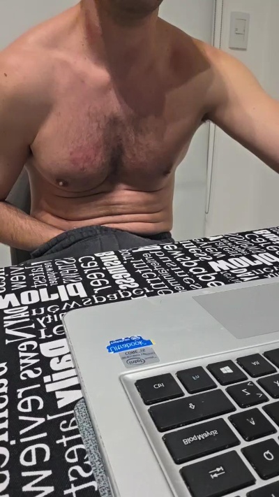 RapunzelyPascal live cam on Cam4