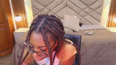 Raqueljones_ live cam on Cam4