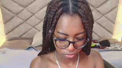 Raqueljones_ live cam on Cam4