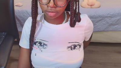 Raqueljones_ live cam on Cam4