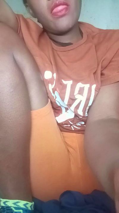 Raso69 live cam on Cam4