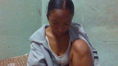 Rasoanir live cam on Cam4