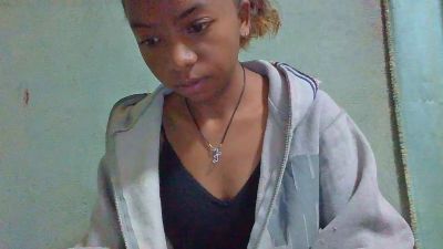 Rasoanir live cam on Cam4
