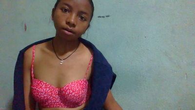 Rasoanir live cam on Cam4