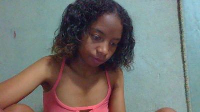 Rasoanir live cam on Cam4