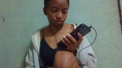 Rasoanir live cam on Cam4