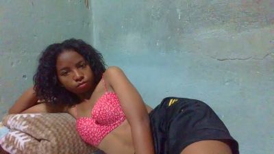 Rasoanir live cam on Cam4