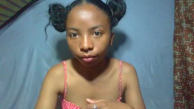Rasoanir live cam on Cam4