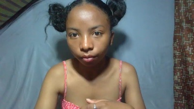 Rasoanir live cam on Cam4