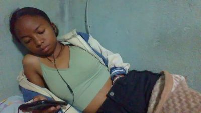 Rasoanir live cam on Cam4