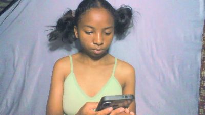 Rasoanir live cam on Cam4