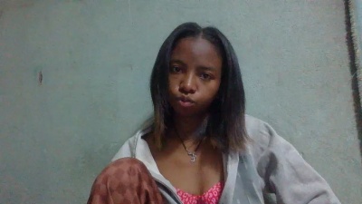 Rasoanir live cam on Cam4