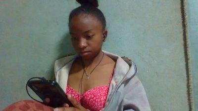 Rasoanir live cam on Cam4