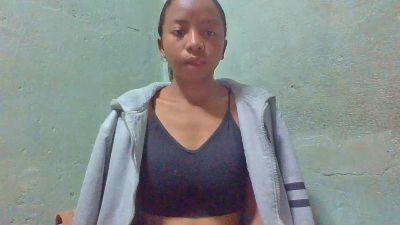 Rasoanir live cam on Cam4