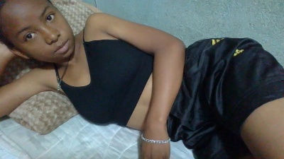 Rasoanir live cam on Cam4