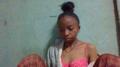 Rasoanir live cam on Cam4