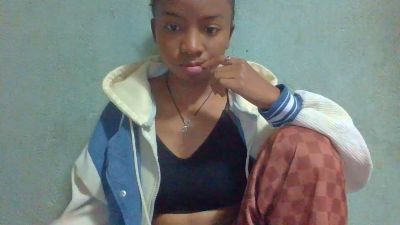 Rasoanir live cam on Cam4