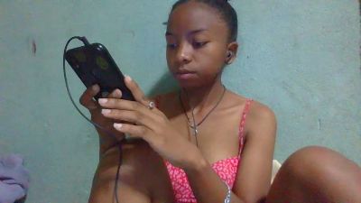 Rasoanir live cam on Cam4