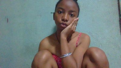 Rasoanir live cam on Cam4