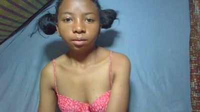 Rasoanir live cam on Cam4