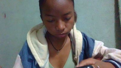 Rasoanir live cam on Cam4