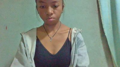 Rasoanir live cam on Cam4