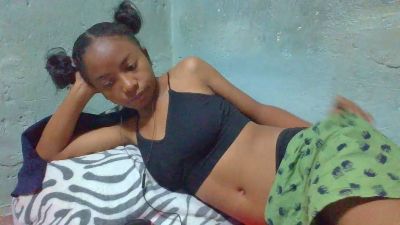 Rasoanir live cam on Cam4
