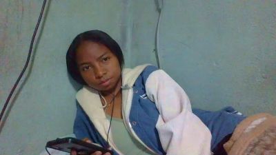 Rasoanir live cam on Cam4