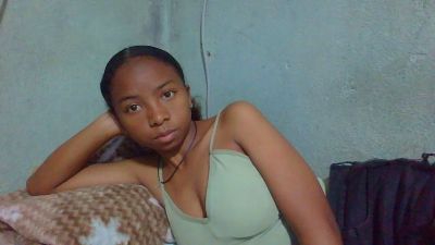Rasoanir live cam on Cam4