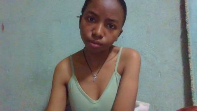 Rasoanir live cam on Cam4
