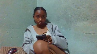 Rasoanir live cam on Cam4