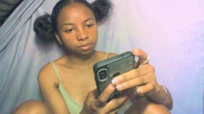 Rasoanir live cam on Cam4