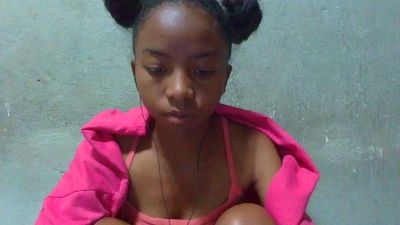 Rasoanir live cam on Cam4
