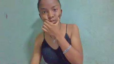 Rasoanir live cam on Cam4