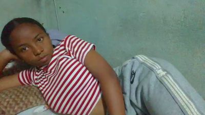 Rasoanir live cam on Cam4