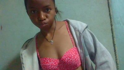 Rasoanir live cam on Cam4
